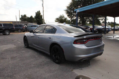 2017 Dodge Charger SXT