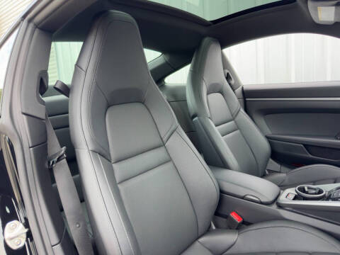 2025 Porsche 911 Carrera