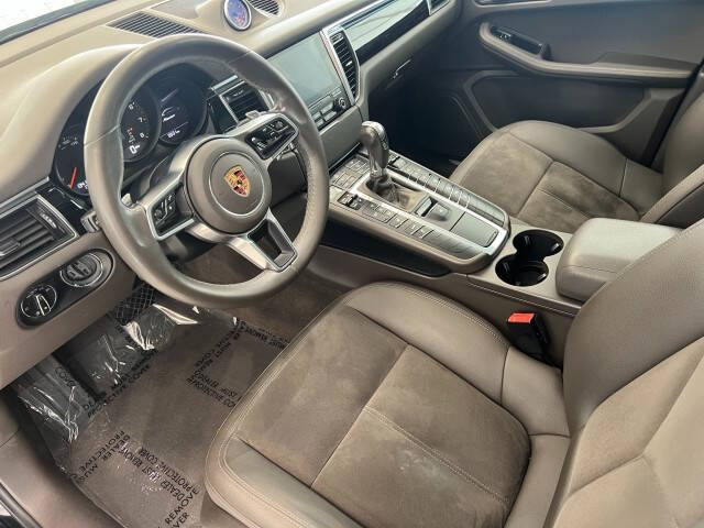 2017 Porsche Macan