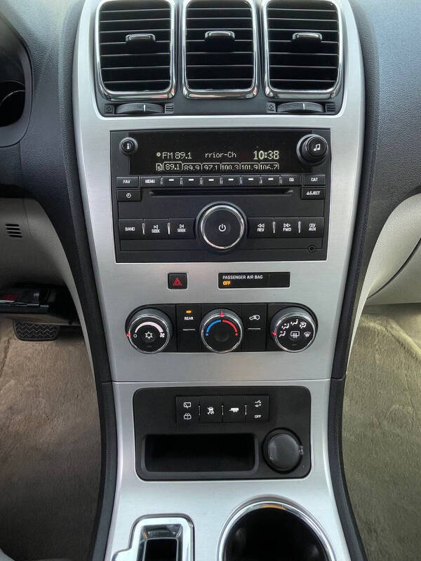 2011 GMC Acadia SLE