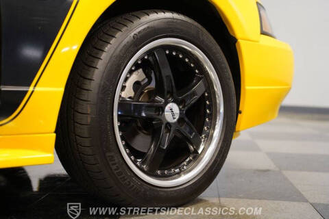 2004 Ford Mustang GT Deluxe