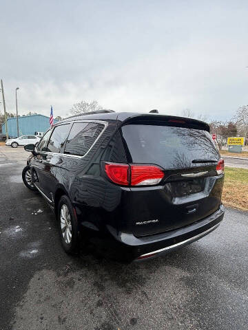 2017 Chrysler Pacifica Touring Plus