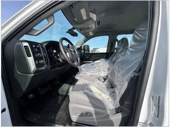 2024 Chevrolet Silverado 5500HD