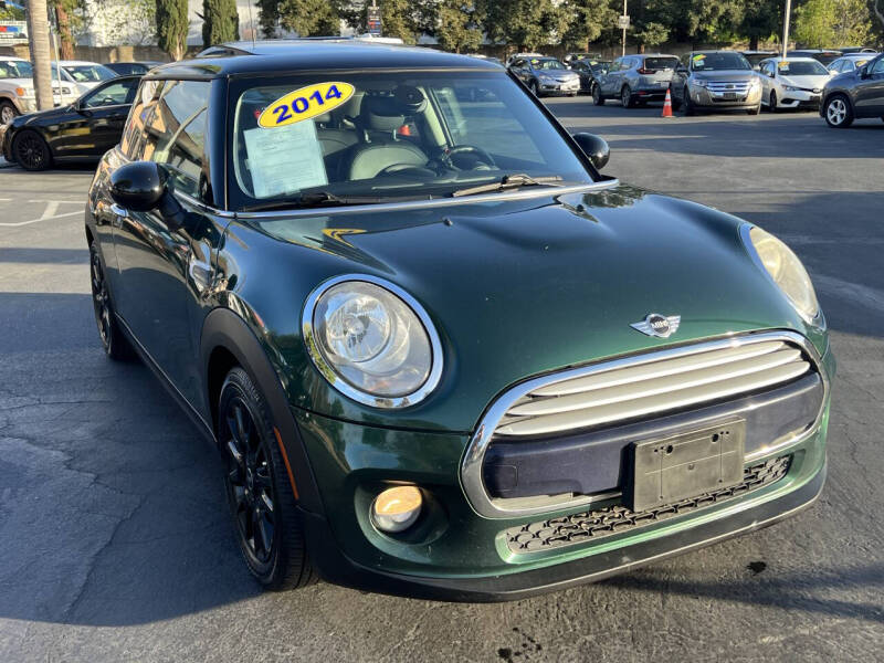 2014 MINI Cooper Base's photo