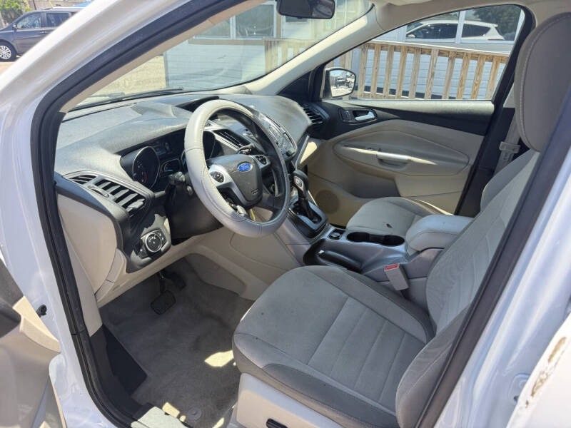 2016 Ford Escape SE