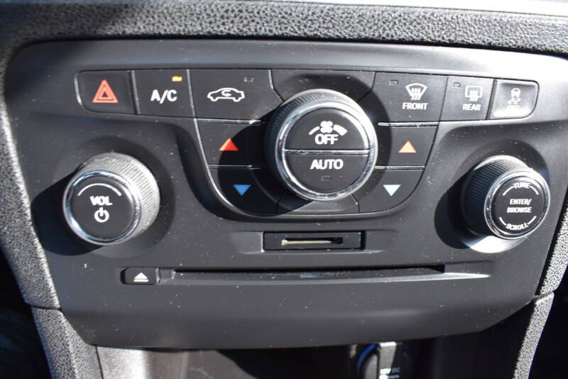 2011 Dodge Charger Rallye Plus