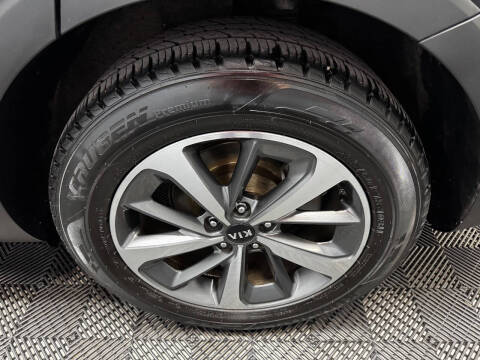 2020 Kia Sorento LX V6