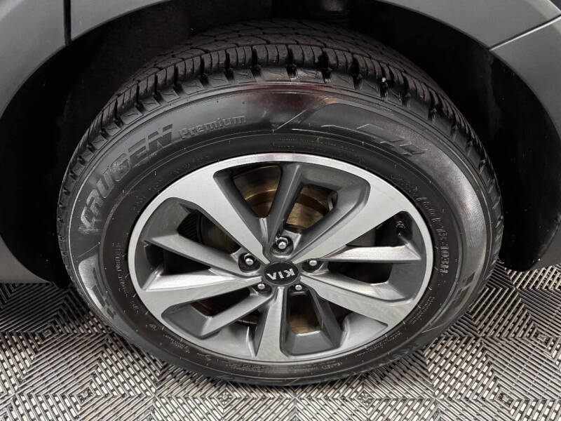 2020 Kia Sorento LX V6