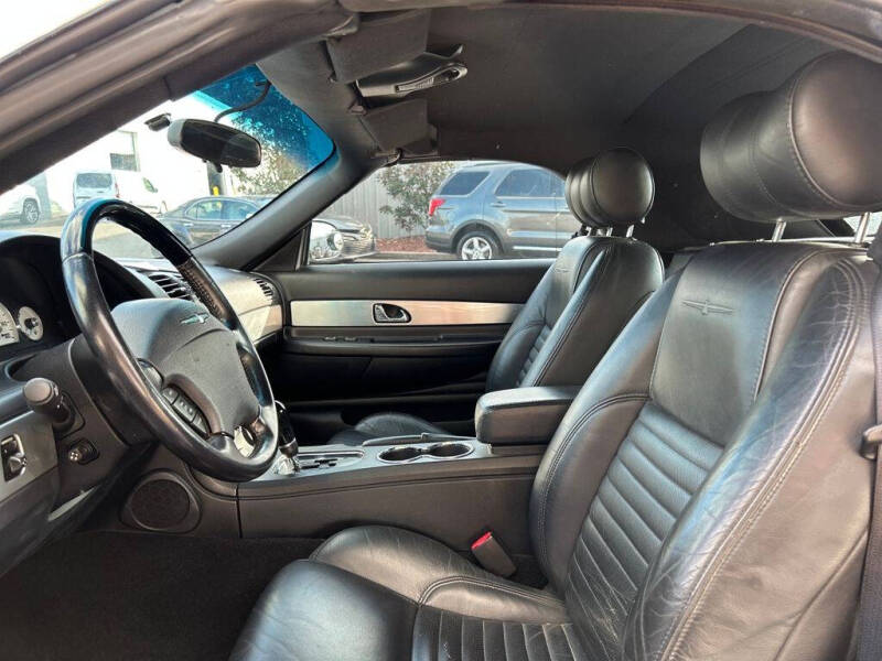 2003 Ford Thunderbird