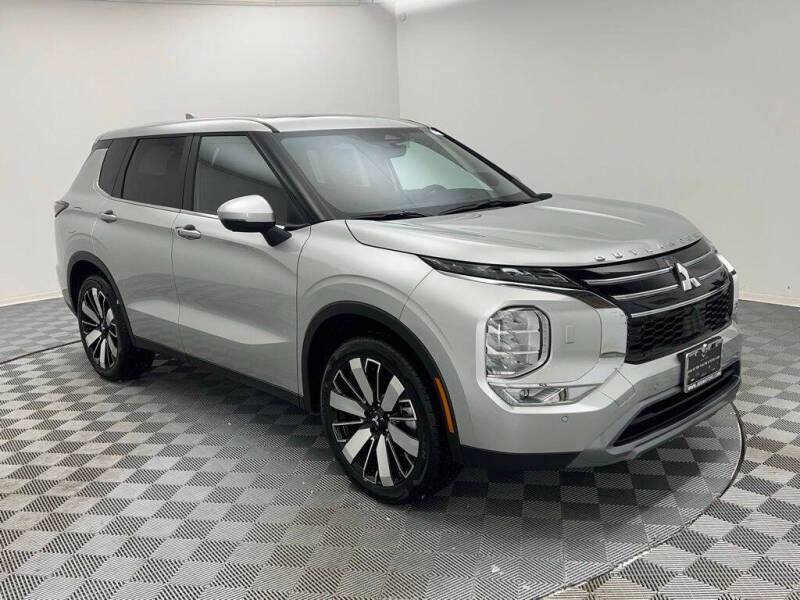 2026 Mitsubishi Outlander SE