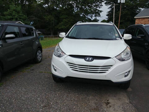 2013 Hyundai Tucson for sale at The Car Lot in Bessemer City NC