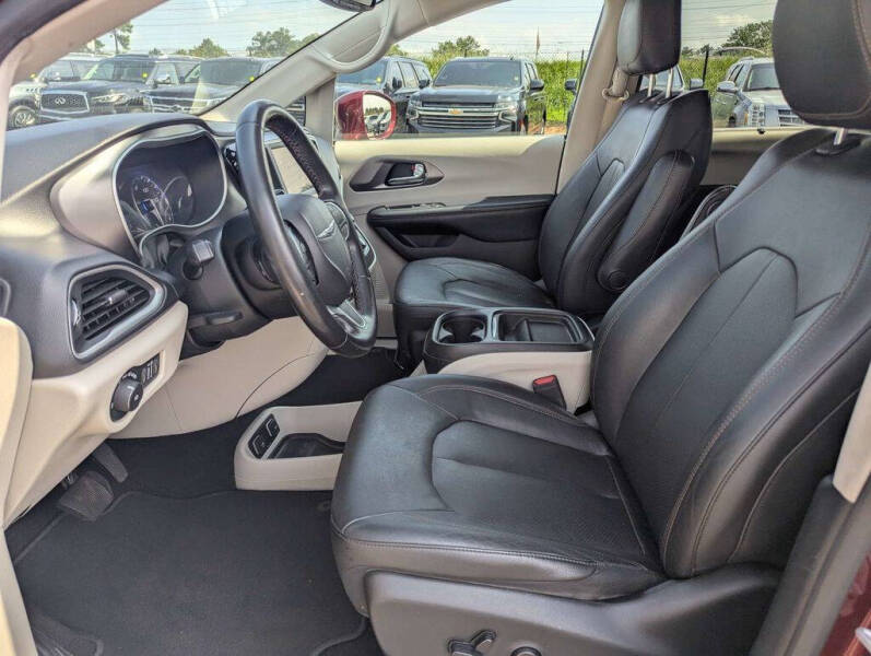 2020 Chrysler Pacifica Touring L