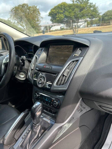 2012 Ford Focus Titanium