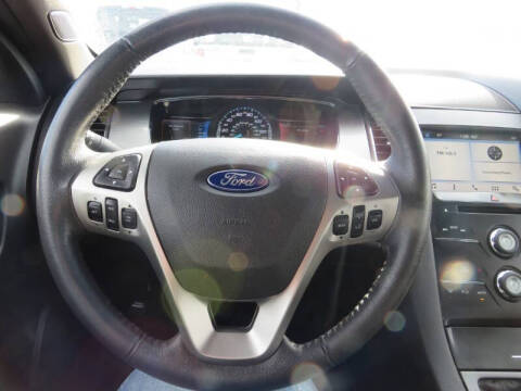 2018 Ford Taurus SEL