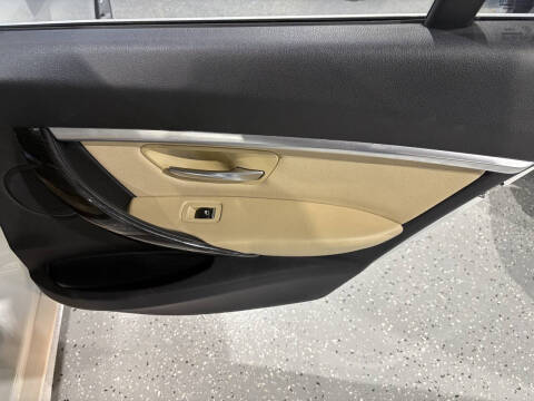 2017 BMW 3 Series 330i