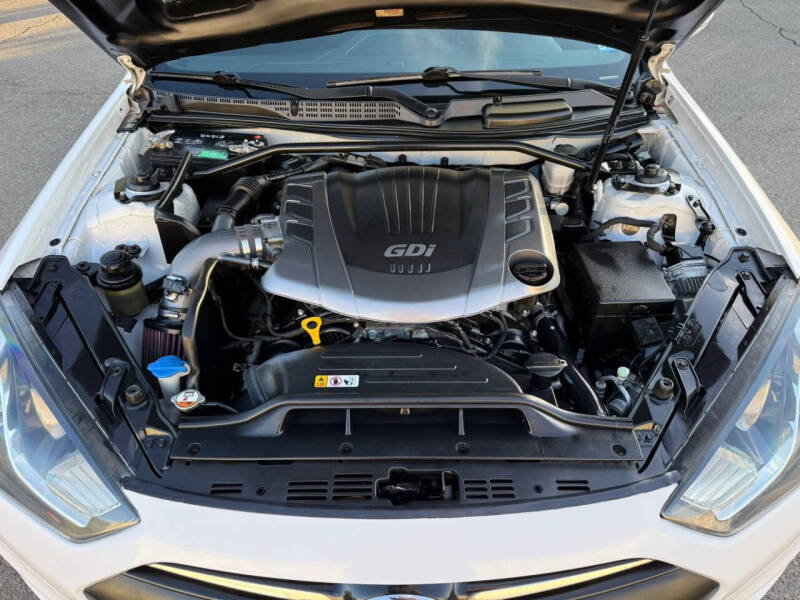 2016 Hyundai Genesis Coupe