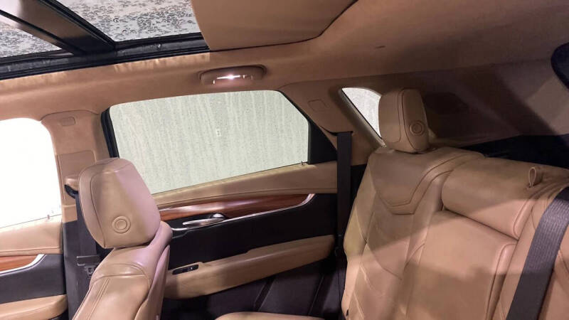 2018 Cadillac XT5 Platinum