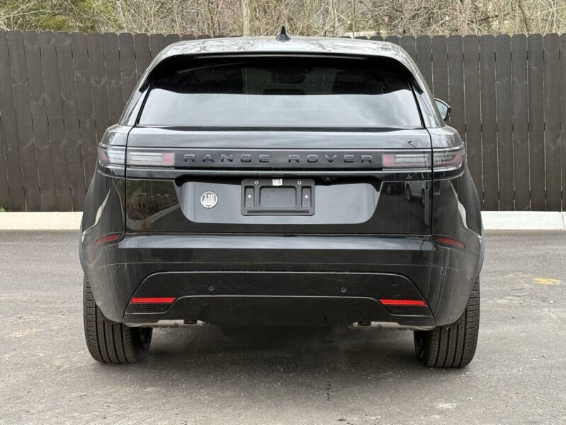 2025 Land Rover Range Rover Velar P250 Dynamic SE
