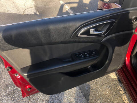 2016 Chrysler 200 Limited