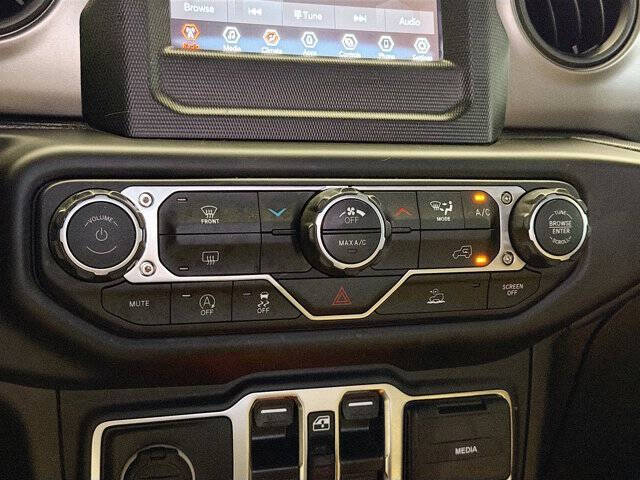 2022 Jeep Gladiator Sport