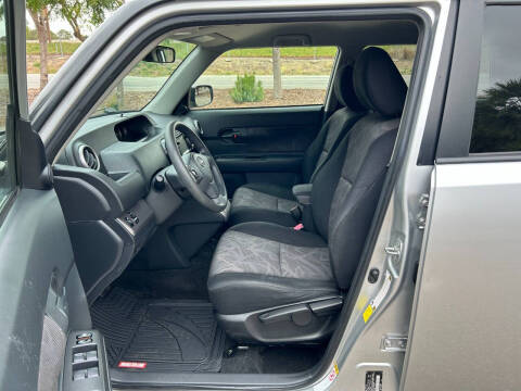 2014 Scion xB