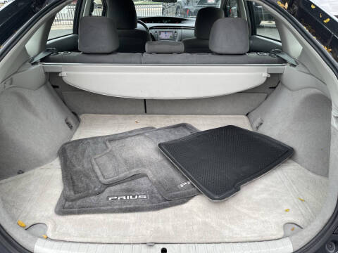 2010 Toyota Prius III