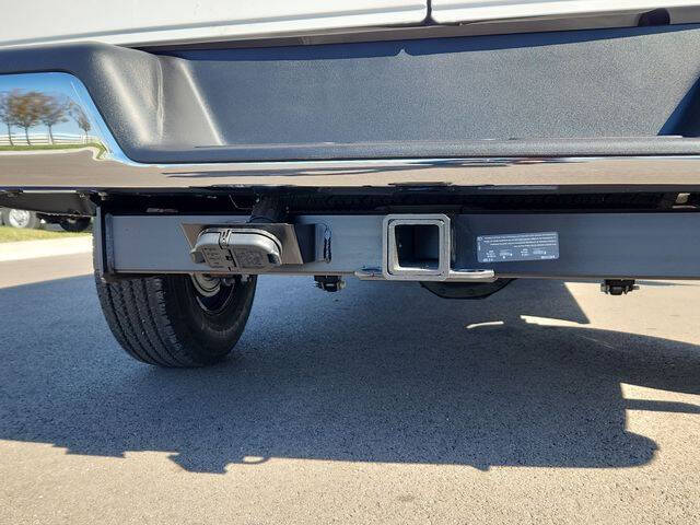 2025 Chevrolet Express 3500