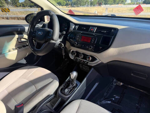2013 Kia Rio LX