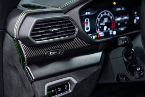 2023 Lamborghini Urus Performante