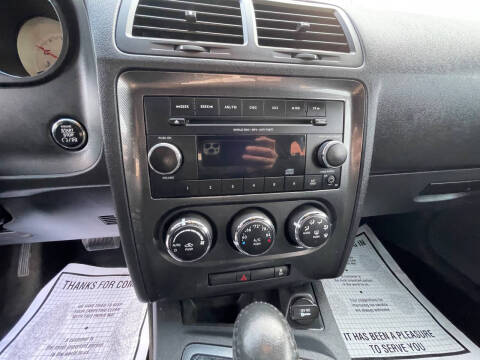 2012 Dodge Challenger SXT