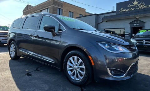 2018 Chrysler Pacifica for sale at Empire Motors in Louisville KY