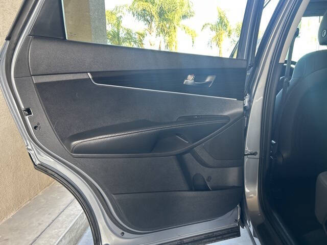 2019 Kia Sorento S V6