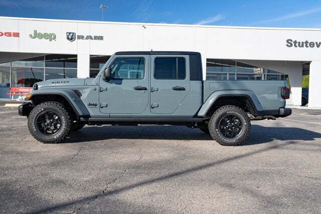 2025 Jeep Gladiator
