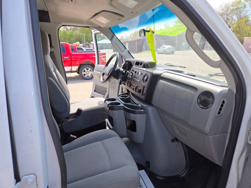 2012 Ford E-Series