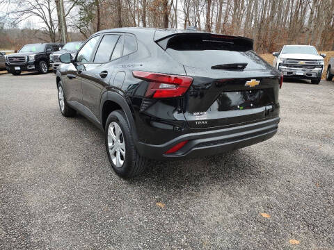2025 Chevrolet Trax LS