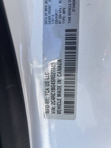 2025 Chrysler Pacifica Select