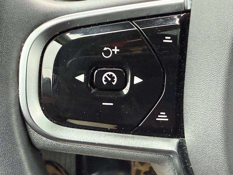 2023 Volvo XC90 B5 Plus Bright Theme