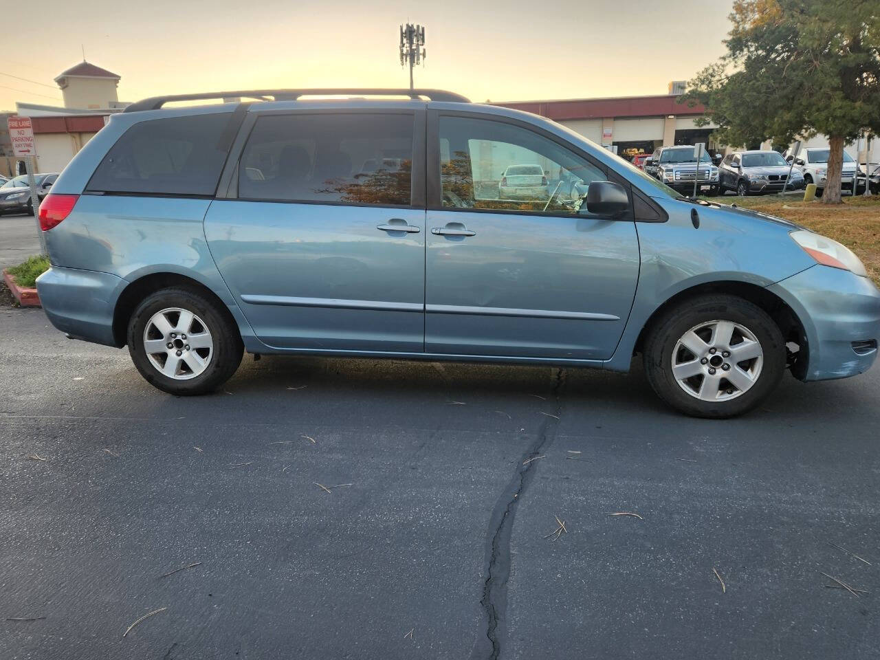 2008 Toyota Sienna for sale at FREEDOM AUTO FINANCE LLC in West Valley City, UT