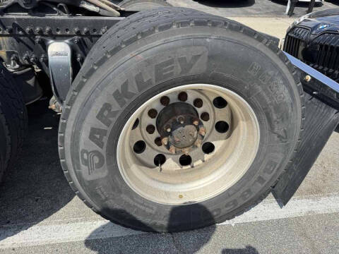 2016 Freightliner Cascadia