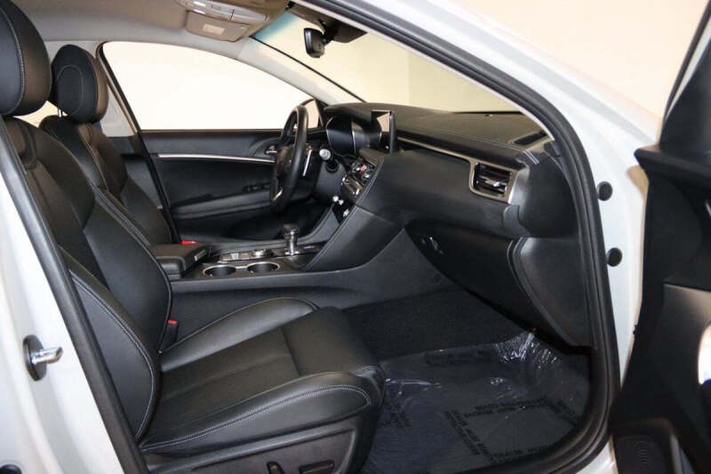 2025 Genesis G70