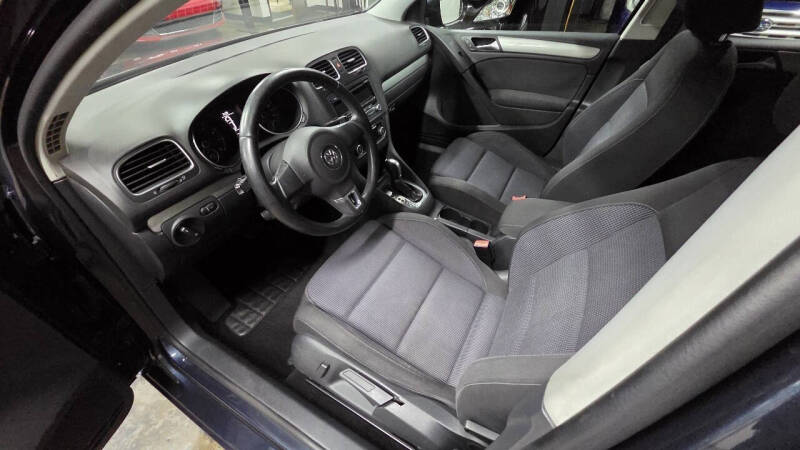 2013 Volkswagen Golf 2.5L PZEV