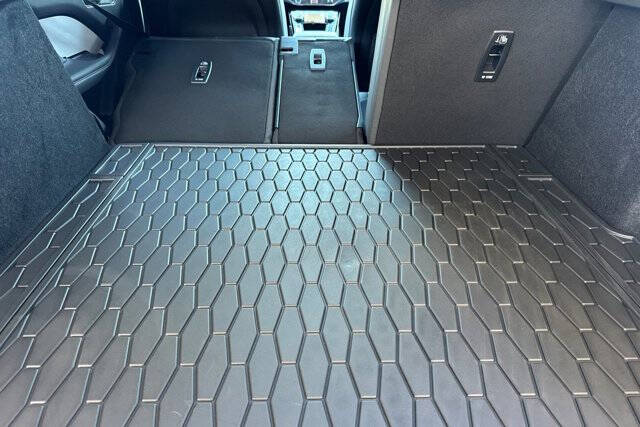 2024 Jaguar I-PACE EV400 R-Dynamic HSE