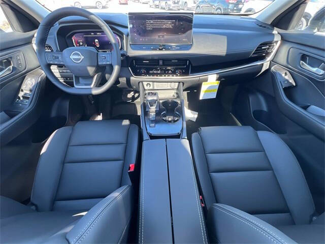 2025 Nissan Rogue SL