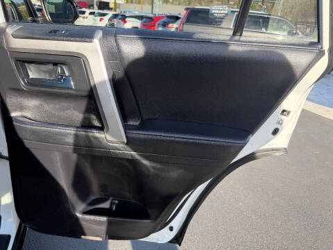 2022 Toyota 4Runner SR5