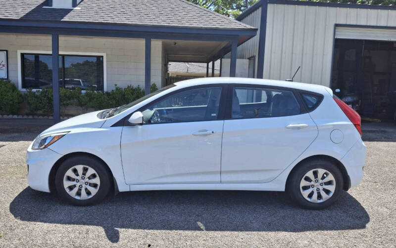 2016 Hyundai Accent SE