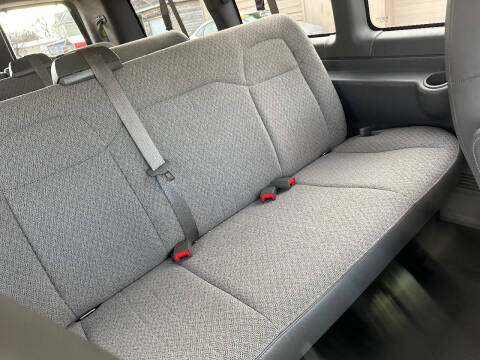 2017 Chevrolet Express LS 2500