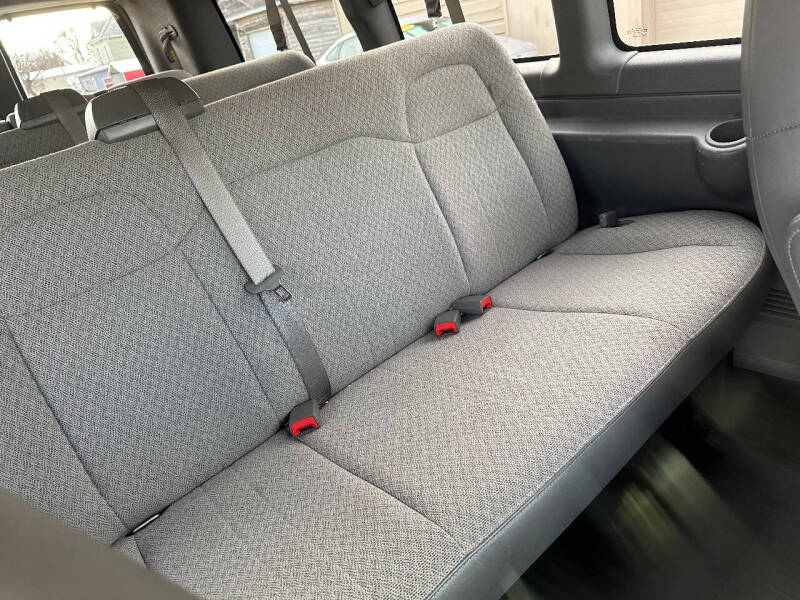 2017 Chevrolet Express LS 2500