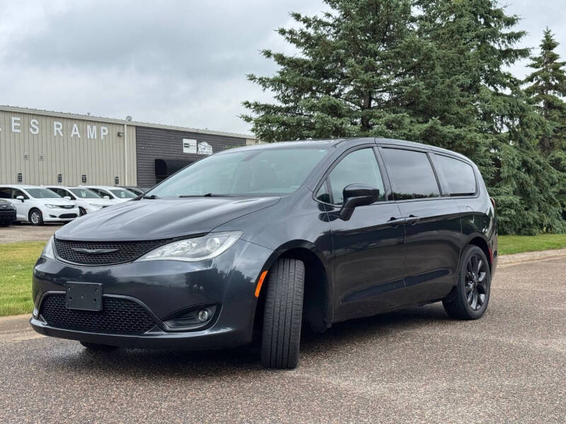 2019 Chrysler Pacifica Touring Plus