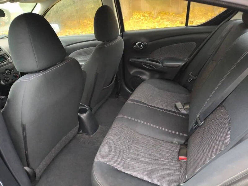 2015 Nissan Versa 1.6 S