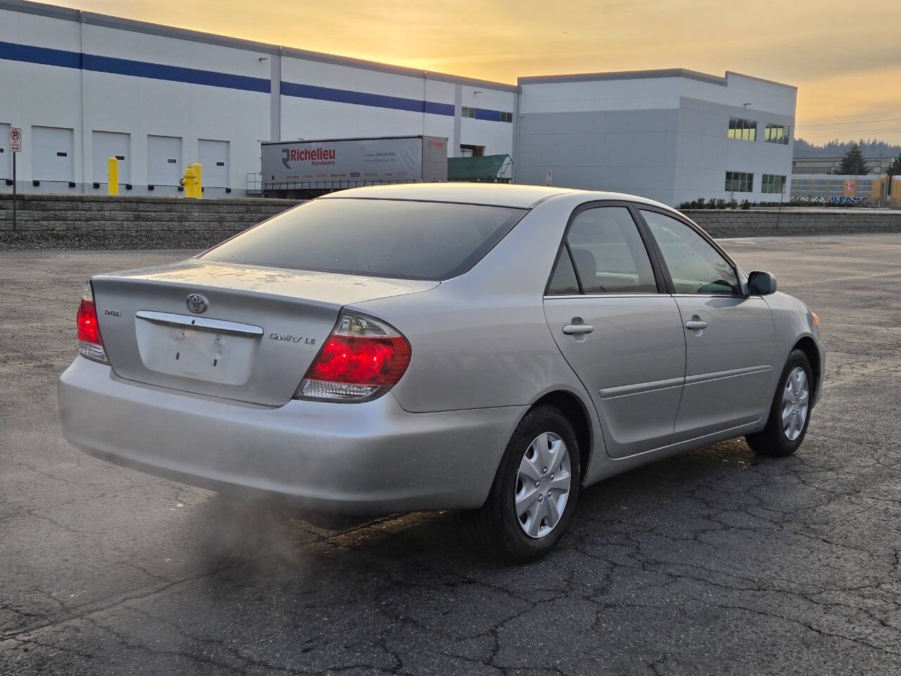 2005 Toyota Camry for sale at Alpha Auto Sales in Auburn, WA